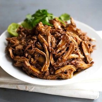 Honey Glazed Crockpot Chicken Adobo - simple pantry ingredients, hardly any hands-on time, 200 calories. | https://discovery-lab.info