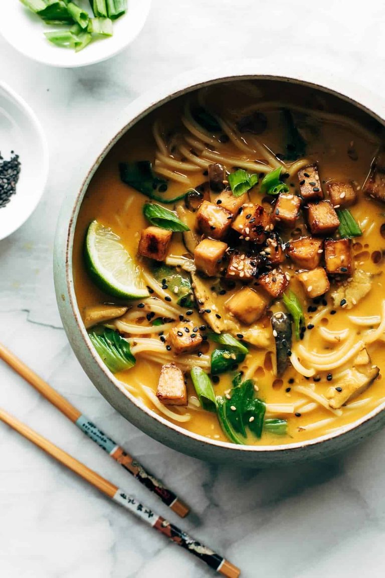 Creamy coconut curry ramen.
